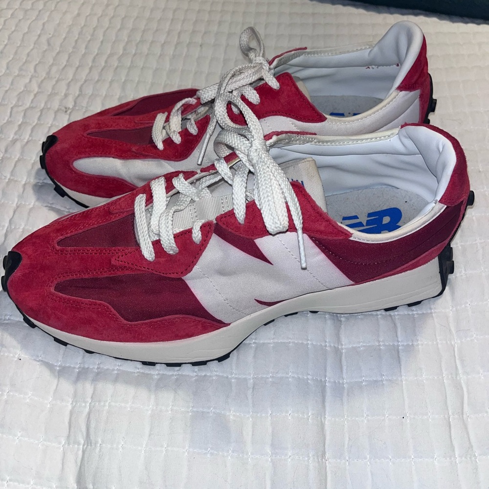 New Balance 327